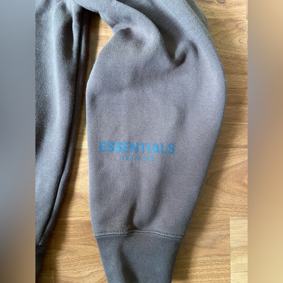 Essentials Fear Of God Hoodie/Sweatshirt Size XL Chocolate Brown/Raindrum - Picture 4 of 7